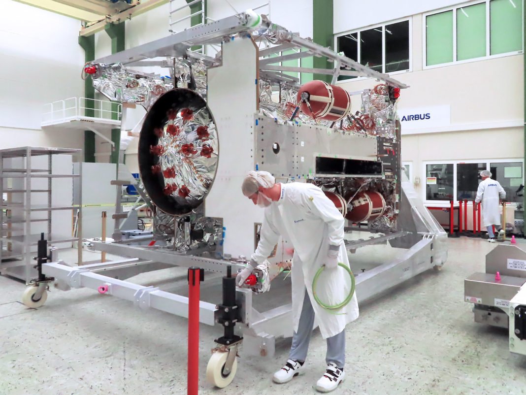 JUICE Uzay Aracının Tamamlanma Süreci Airbus Uydu Merkezi’nde Başladı