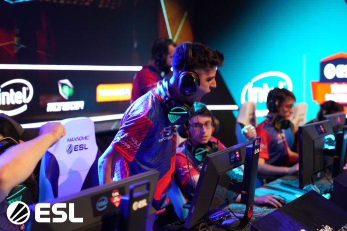 Oyun Dunyasinin Kalbi İzmir1 Oyun Dunyasinin Kalbi İzmir1