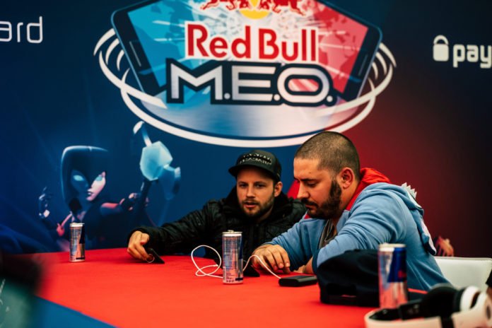 Red-Bull-M.E.O.-Geri-Donuyor