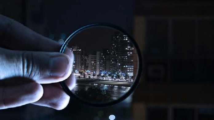 MIT Muhendisleri, Genis Aci Kameralarini Duz Lensle Uretmeyi Basardi MIT Mühendisleri, Geniş Açı Kameralarını Düz Lensle Üretmeyi Başardı