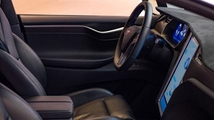 Tesla, kendi video oyunlarini gelistirmek icin yazilim muhendisleri ariyor Tesla, kendi video oyunlarını geliştirmek için yazılım mühendisleri arıyor