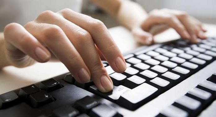 İnternet Bilgisayar Klavye Şampiyonası'nda Türk Takımı Dünya Şampiyonu Oldu