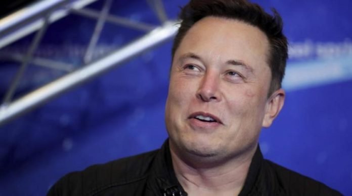 Elon Musk, Tesla Hisselerindeki Düşüşle Bu Hafta 27 Milyar Dolar Kaybetti Elektrikli otomobil üreticisi Tesla'nın CEO'su Elon Musk, şirket hisselerinin değer kaybetmesiyle bu hafta tam 27 milyar dolar kaybetti. Musk, ocak ayında 210 milyar dolarlık net servete ulaşmış ve Amazon CEO'su Jeff Bezos'u geride bırakmıştı.