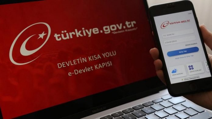 e-Devlet'in Yeni Özelliğiyle Vatandaşlar, Bölgede Görev Yapan Polislerin Kimlik Bilgilerine Ulaşabilecek