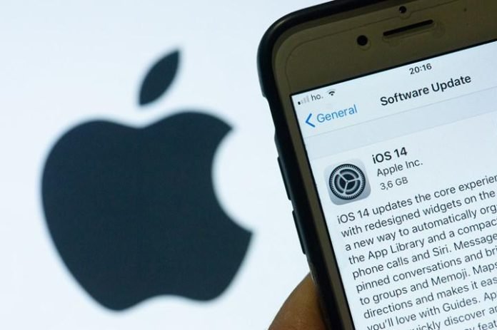 Apple'a yeni bir dava açıldı iOS 14'teki pil boşalması sorunu için planlı eskitme iddiası Apple'a yeni bir dava açıldı: iOS 14'teki pil boşalması sorunu için planlı eskitme iddiası