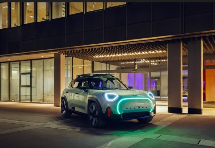 MINI’nin İlk Tamamen Elektrikli Crossover Modeli