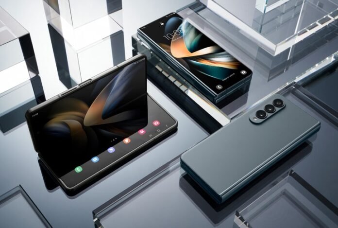 Akıllı telefon dünyasında yeni Galaxy Z serisiyle kurallar değişiyor…